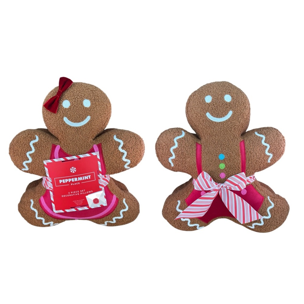 Peppermint Place 2-Piece Gingerbread Man Decorative Pillow Set